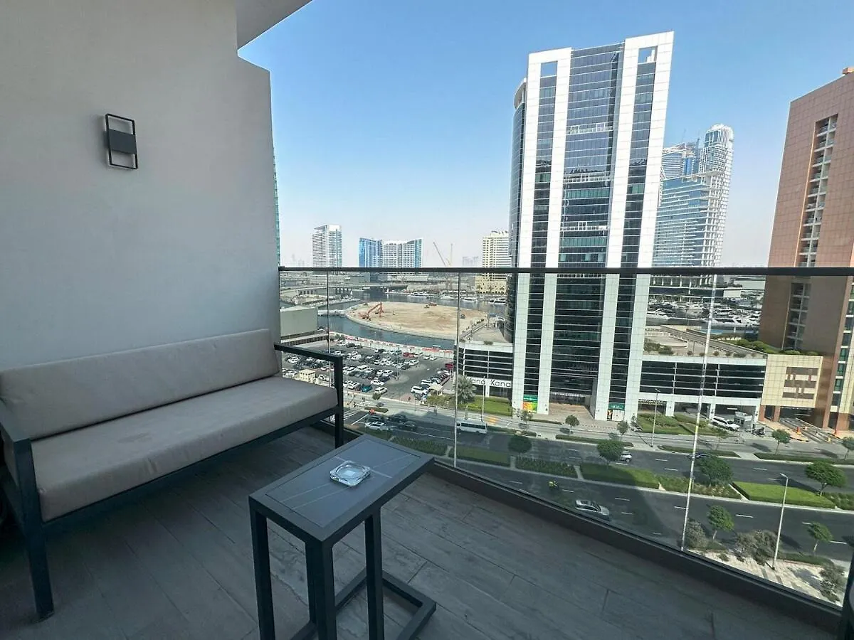 Luxury Escapes Modern Studio Mag 318 Dubai Apartment