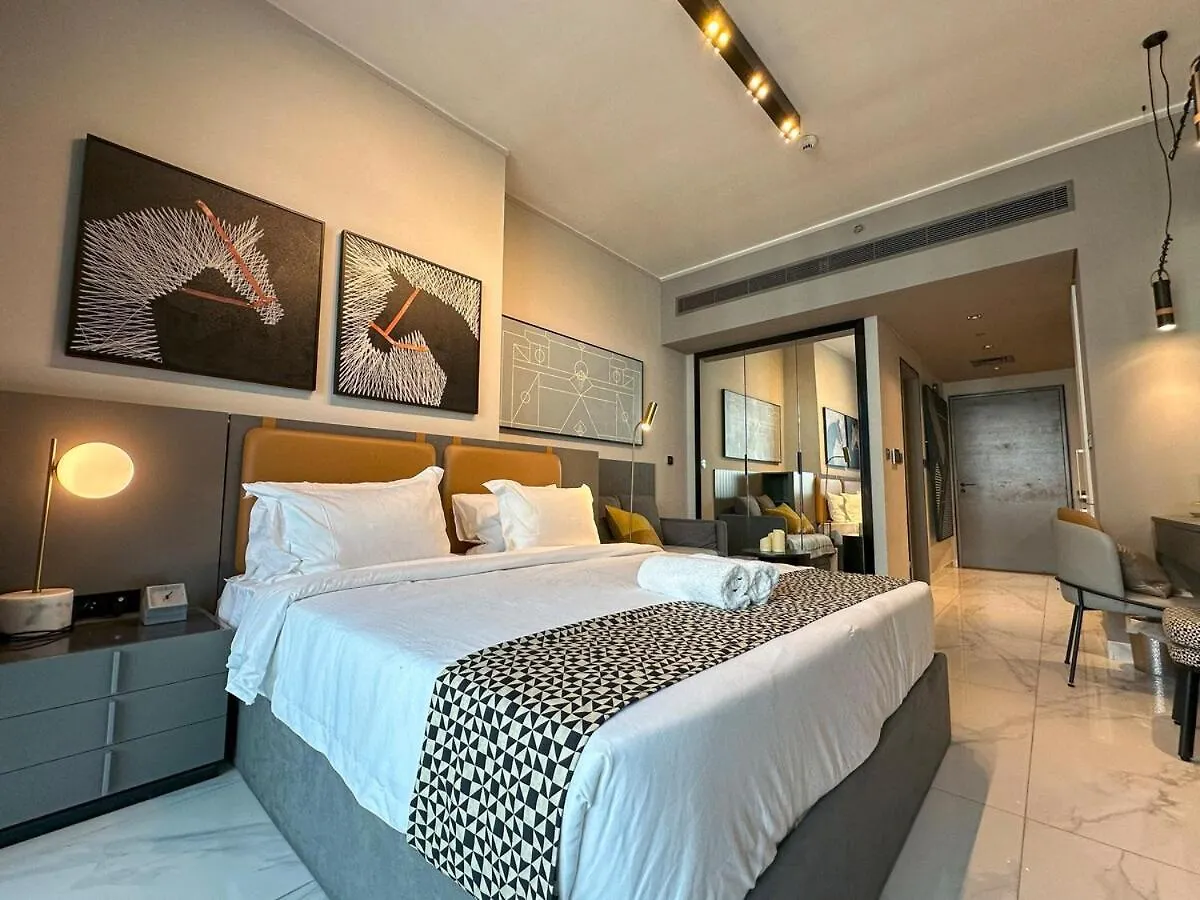 Luxury Escapes Modern Studio Mag 318 Dubai United Arab Emirates