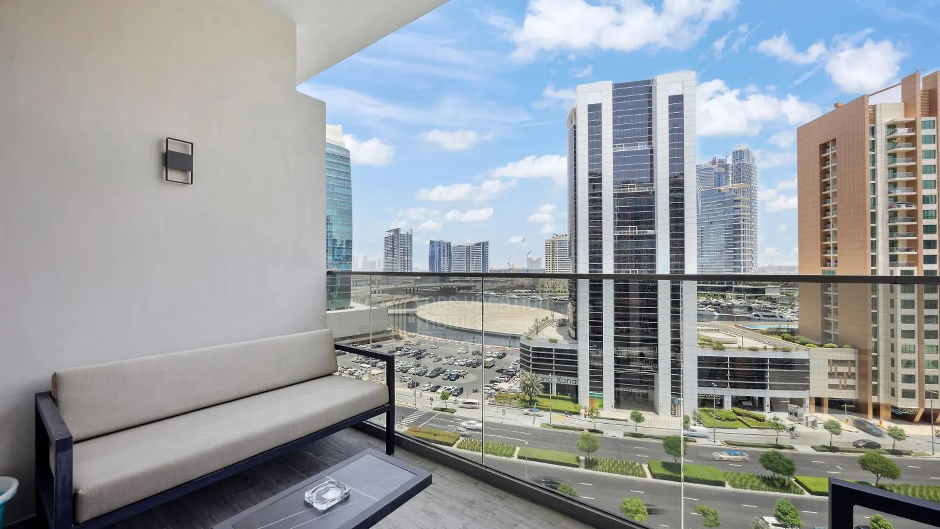 Luxury Escapes Modern Studio Mag 318 Dubai Apartment